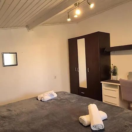 Kuca Za Odmor Petra Vikendica *