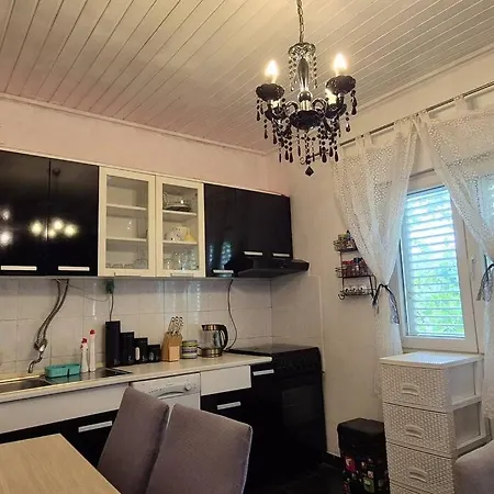 Kuca Za Odmor Petra * Sali