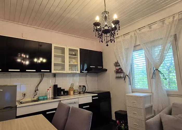 Kuca Za Odmor Petra * Sali